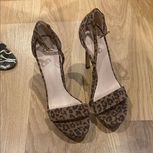 Stuart Weitzman Brown Leopard Heels